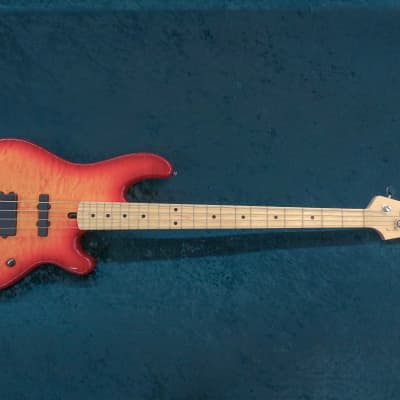 Lakland Skyline Japan Series SK-4DX Cherry Sunburst / Maple FB