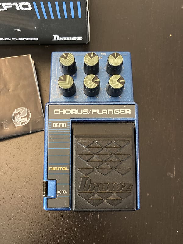 Ibanez DCF10 Digital Chorus/Flanger with original box and instructions