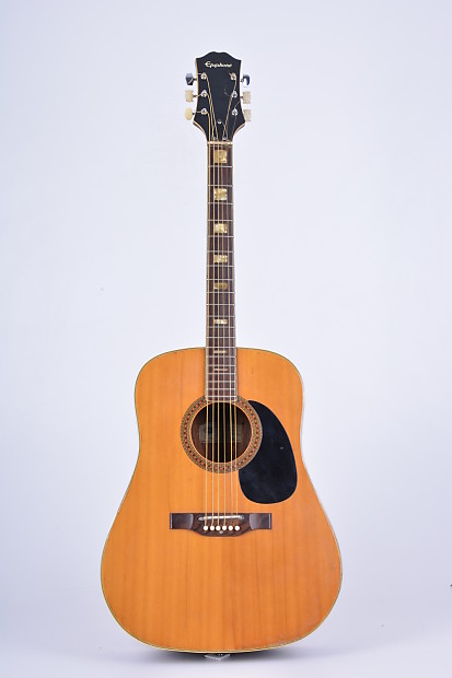 Epiphone 6830 Deluxe Jumbo MIJ. Cool guitar with original case