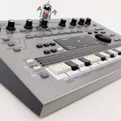 Roland MC-303 Groovebox 1990 - 1998 | Reverb