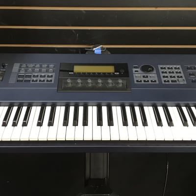 Yamaha EX 7 Keyboards 49-Key