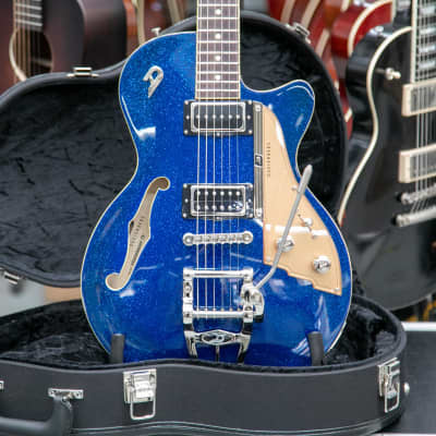 DUESENBERG Starplayer TV Blue Sparkle | Reverb Canada