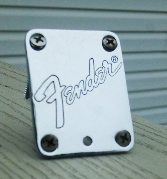 Fender strat hot sale neck plate