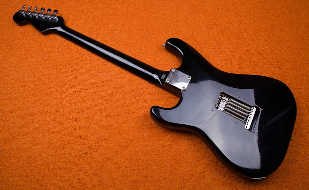 Tokai Super Edition SE40 Black. Vintage Japan Stratocaster