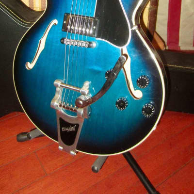 GIBSON ES-135 (1991-2002) electric guitars for sale in Canada