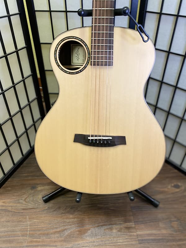 Walden  B-1e Baritone Acoustic Electric Guitar Rosewood Back and Sides and Spruce top 2021 Natural image 1