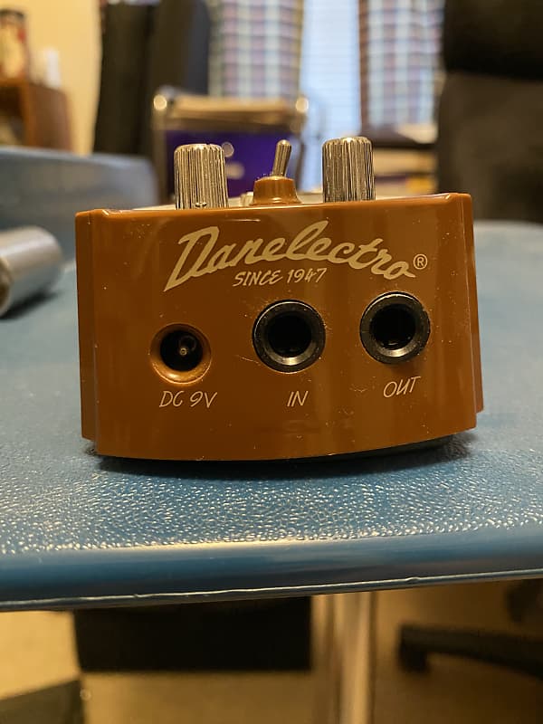 Danelectro DJ-20 Rocky Road Spinning Speaker
