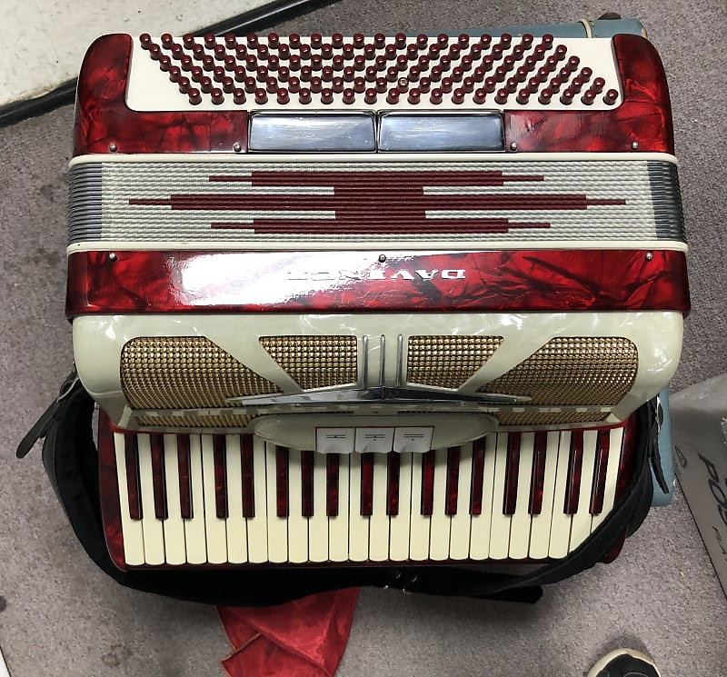 DaVinci Accordion RED Reverb