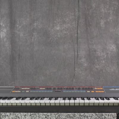 Roland JUNO-106 Programmable Polyphonic Synthesizer in Very Good condition image 10