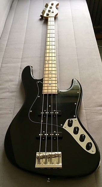 Sadowsky MV4 - Black | Reverb