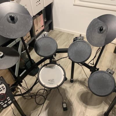 Roland TD-11K V-Drum Kit with Mesh Snare Pad 2010s - Black