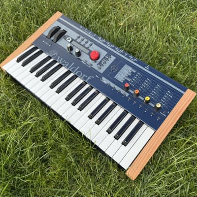 Waldorf Micro Q 37-Key Synthesizer 1999 - 2011 - Blue