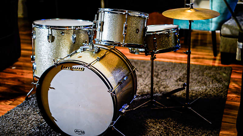 Ludwig Club Date 1966 Drum Set w/ 1968 Blue Note Floor Tom – Vintage Players Kit – Excellent Setup w/ Vintage Hardware image 1
