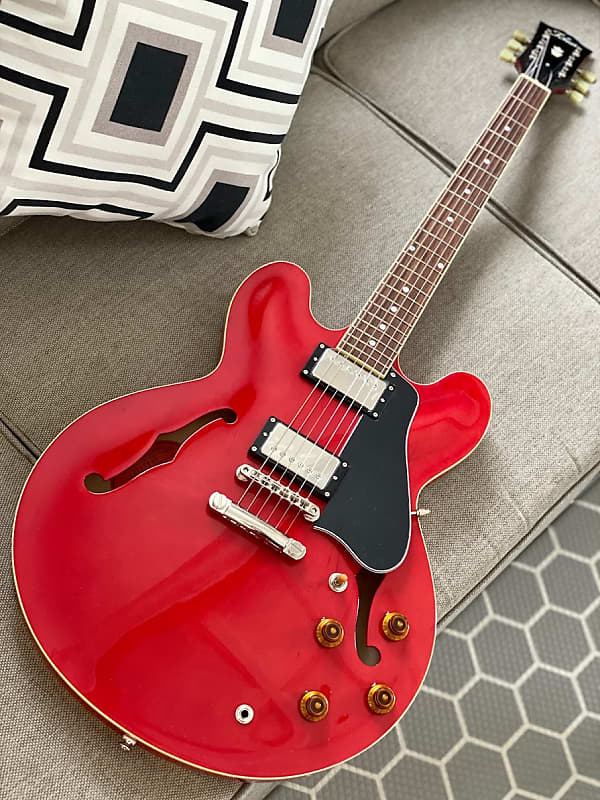 Tokai ES-180 SR Semi Hollow Vintage Series Japan in Seethru Red Cherry with  Case weight 3.4 KG