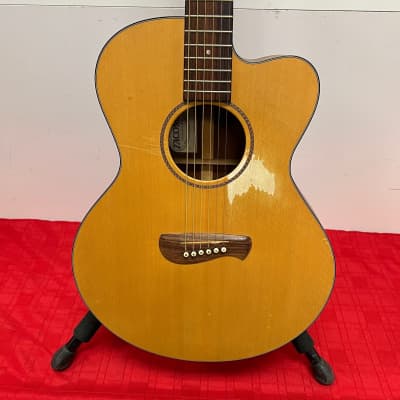 Tacoma EM9CE2 Mini Jumbo Acoustic Electric Guitar Made in the USA image 6