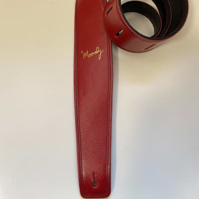 Moody Guitar Strap Blood Red/Black Suede Standard 2021