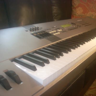 Yamaha Motif 8 88 Key Synthesizer - Fast, Safe, Shipping