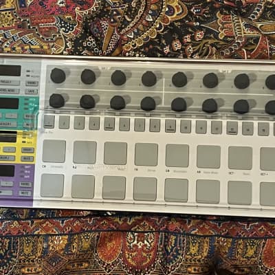 Arturia BeatStep Pro MIDI Controller 2017 - Present - White WITH EXTRAS image 19