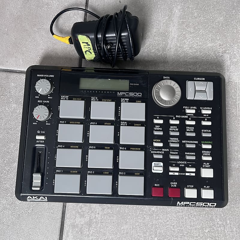 AKAI MPC500 サンプラー - DTM・DAW