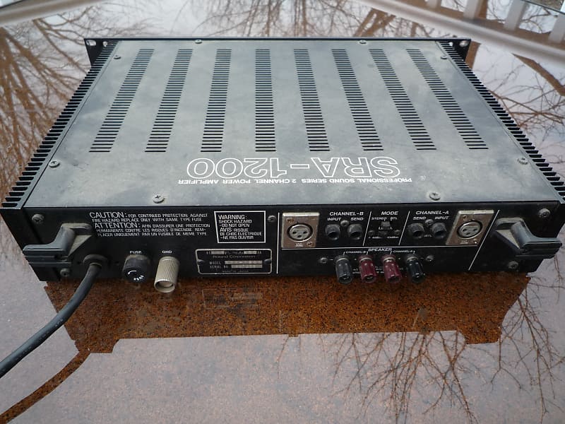 Roland SRA-1200 Studio Monitor Fanless Rackmount Power Amplifier