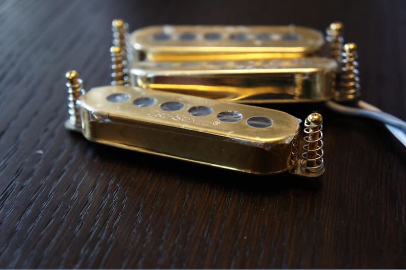 Burns Tri-Sonic ピックアップ QUEEN Brian May Red Special にかなり