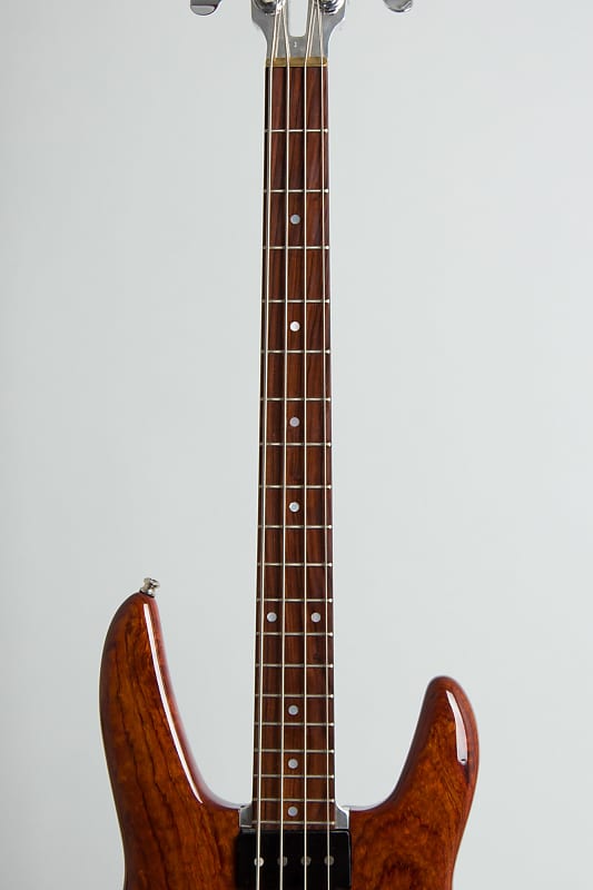忌野清志郎が愛した伝説の “Fender Esquire®”がFender Custom