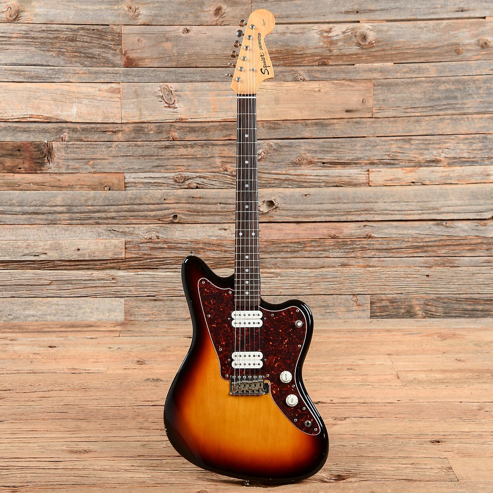 ギターSquier by Fender JAGMASTER ギター（ソフトケース付き）