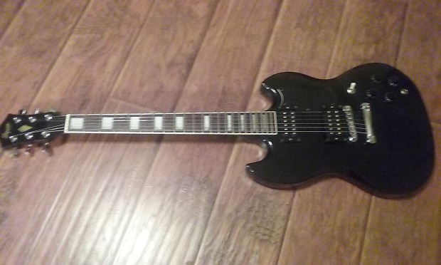 Squier hot sale sg guitar