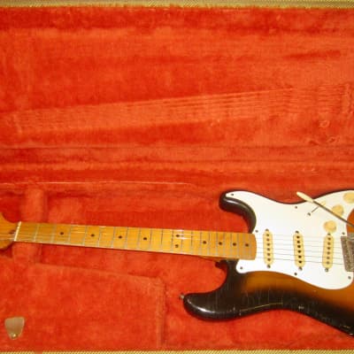 1982 Fender '57 Re-Issue American Vintage Stratocaster (1957 reissue) Sunburst image 7