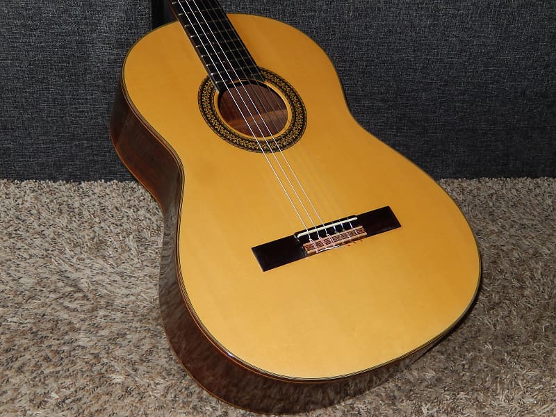 MADE IN 1976 - HIROSHI TAMURA No75 - SWEET u0026 POWERFUL CLASSICAL CONCERT  GUITAR | Reverb