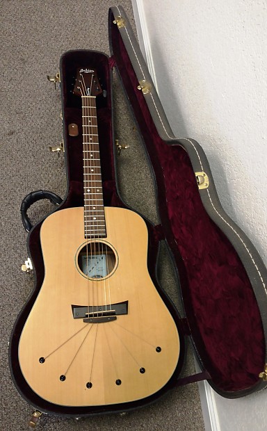 Babicz shop acoustic guitar