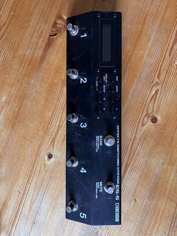 Boss ES-5 Effects Switching System