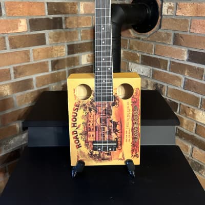 Cigar Box Guitar / 2 String Diddley Bow