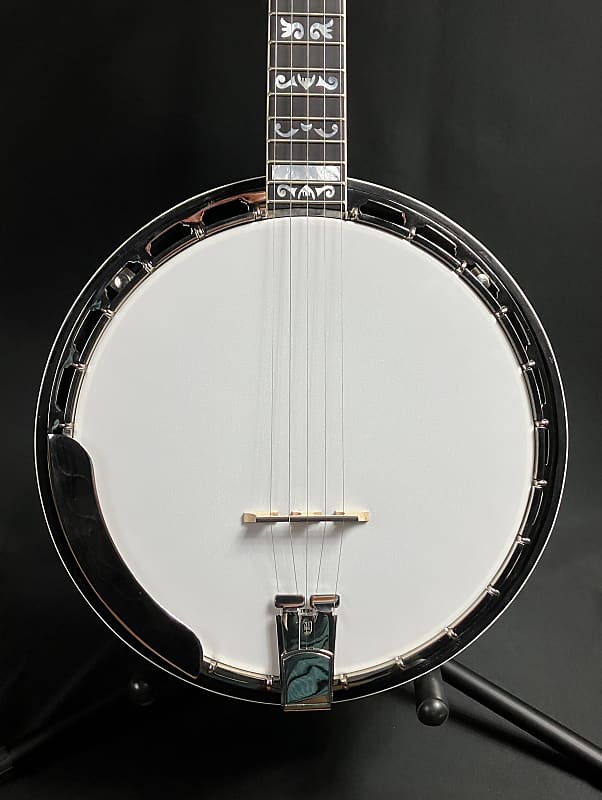 Gold Star GF-100FE Professional Flying Eagle 5-String Banjo w