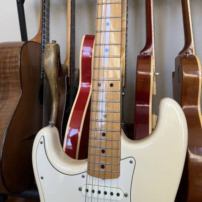 Fender Artist Series Jimi Hendrix Tribute Stratocaster | Reverb