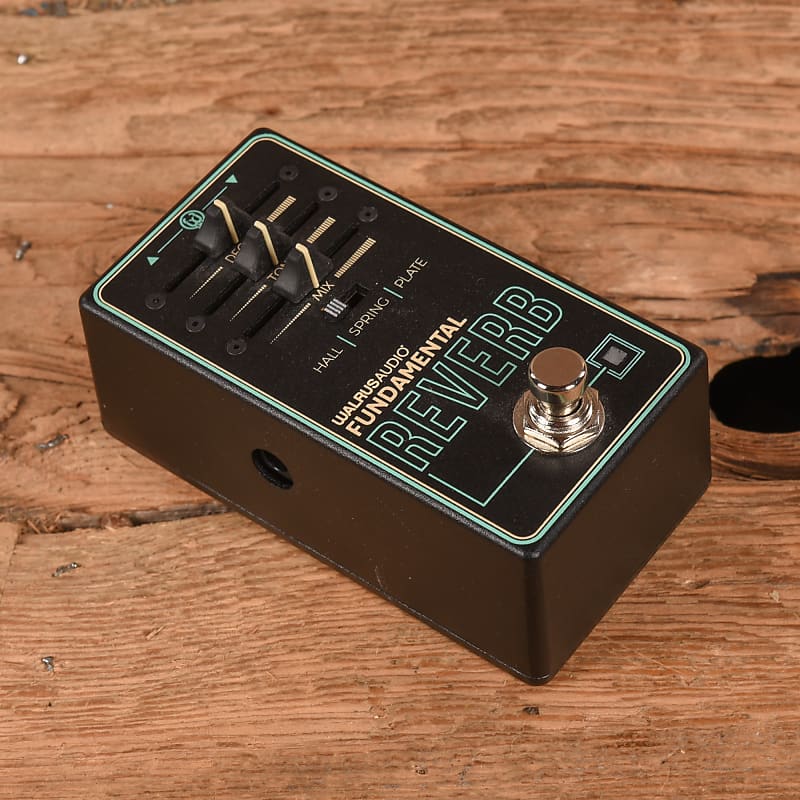 Walrus Audio Fundamental Reverb