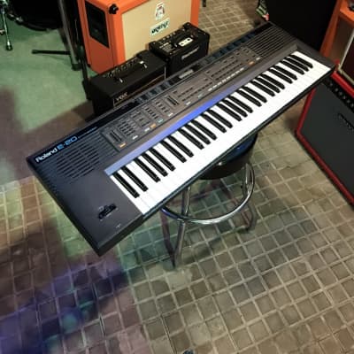 Teclado sintetizador vintage Roland E20 image 2