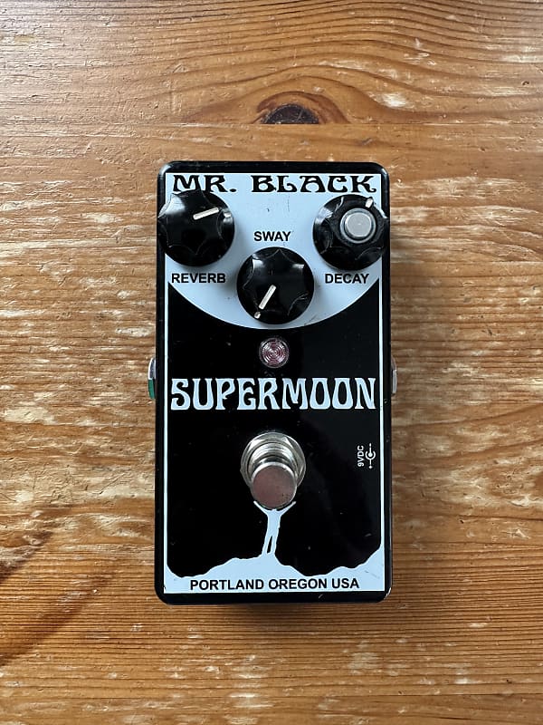 Mr. Black Supermoon