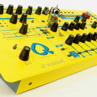 Waldorf Q Gelb Synthesizer 16 Voices Rack + Neuwertig + 1,5 Jahre Garantie image 7
