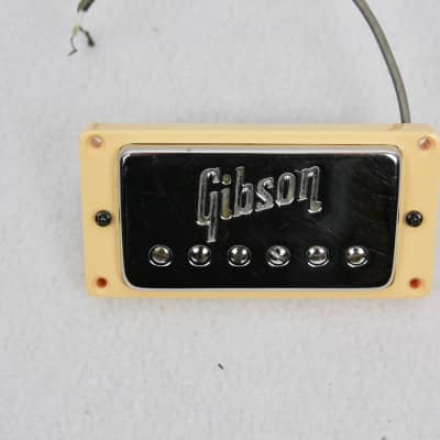 Gibson Patent number sticker pickup 1972 image 3