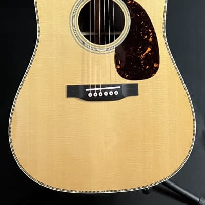 RARE 2001 Martin HD-28 KM Keb Mo Signed! Flamed KOA