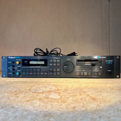 Roland S-220 Digital Sampler • 1987 • Serviced & Warranty