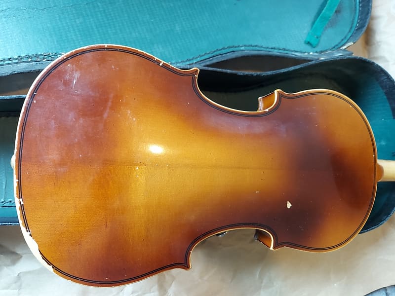 Suzuki Kiso #4 Stradivarius Copy (3/4 Size) Violin, Japan, 1971, with case  & bow