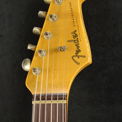 Mint Fender Limited Edition '60 Stratocaster Relic - Faded Aged Tahitian Coral 3A Rosewood Fingerboard image 6