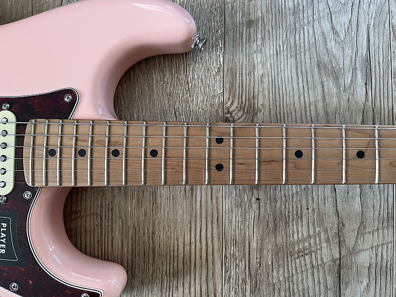 Fender Player Deluxe Stratocaster HSS - Shell Pink with Roasted Maple  Fingerboard, Sweetwater Exclusive in the USA