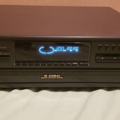 Technics Compact  Disc Changer  SL-PD788 1998 Black image 1