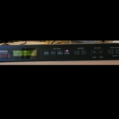 Yamaha TX81Z Rackmount FM Tone Generator 1987 - 1988 - Black