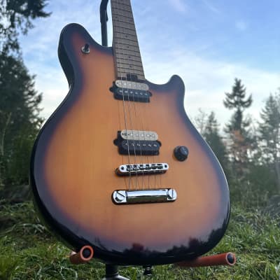 Peavey EVH Wolfgang Special with Stop-Bar Tailpiece 1998 - 2004 - Sunburst image 2