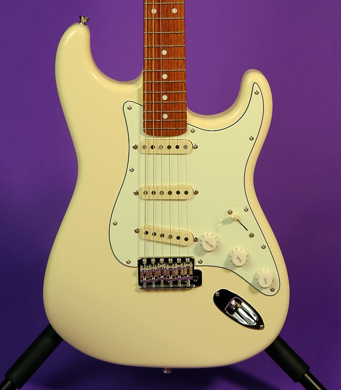 Moon ST-C 2022 - Vintage White | Reverb