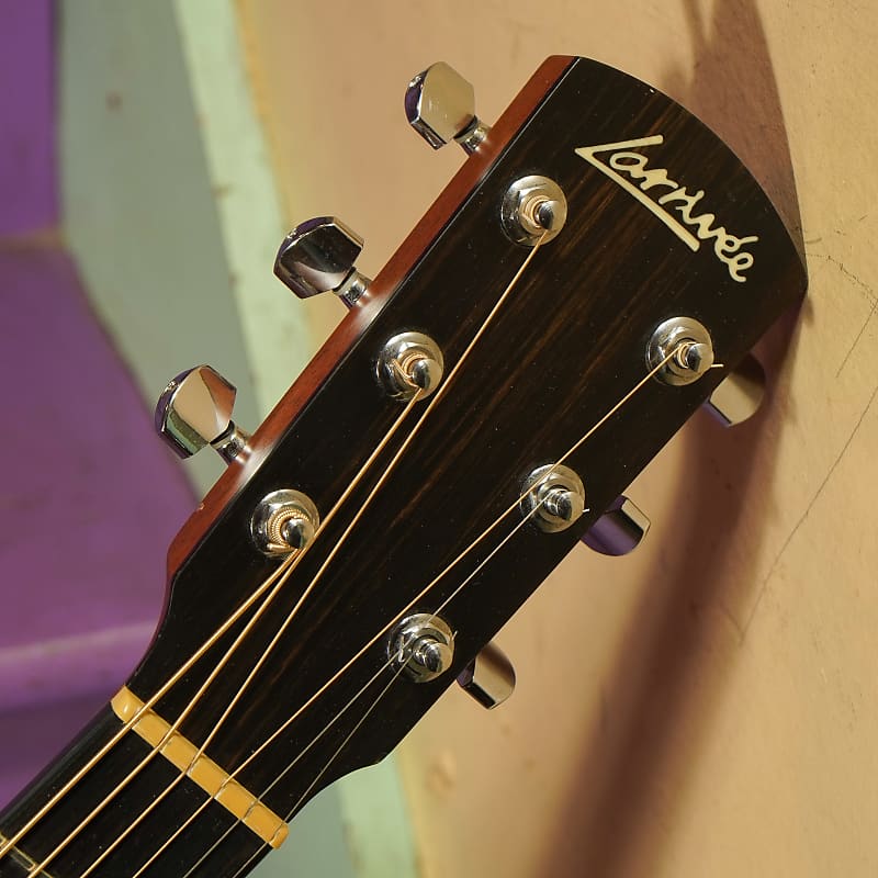 Larrivee O-01 1998ｓ 1998 Larrivee O-01 parlor guitar - YouTube
